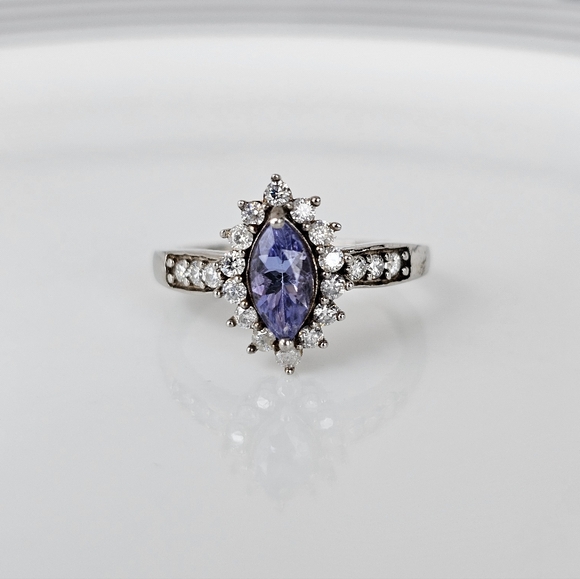 Gem Treasures Jewelry - Genuine Tanzanite & Moissanite Ring Platinum/Sterling Silver Sz 7! ♥️